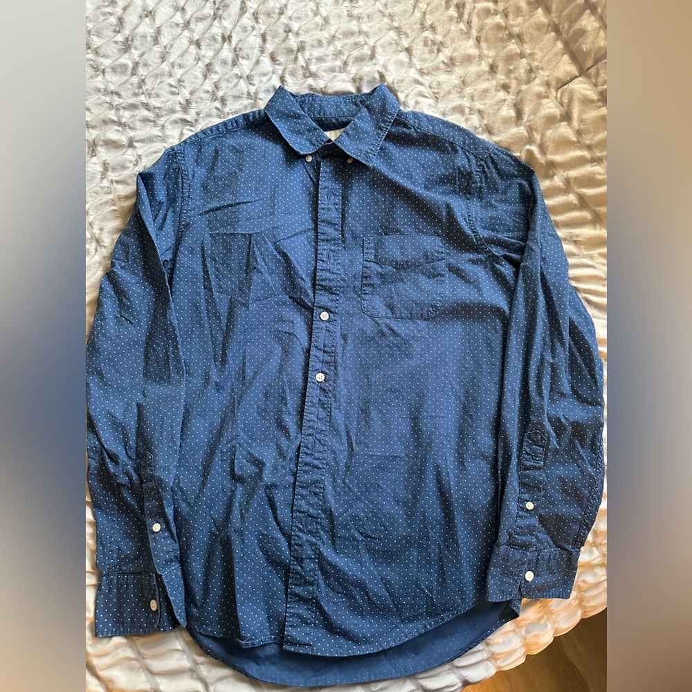 American Eagle Men’s Button up shirt